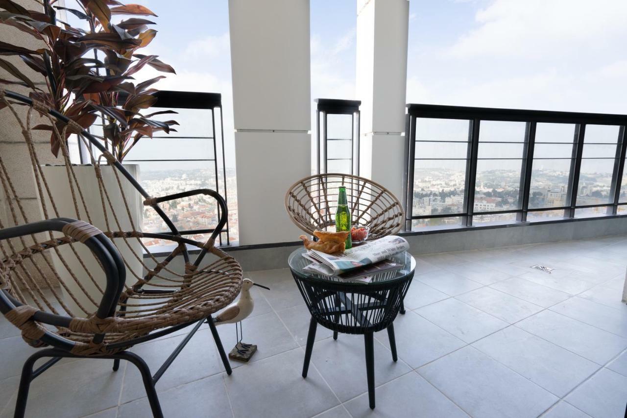 Royal J-Tower Luxury Residence 耶路撒冷 外观 照片
